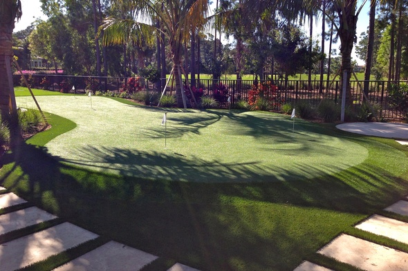 Backyard putting green