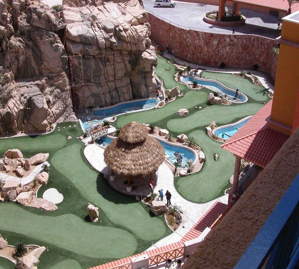 artificial putting green