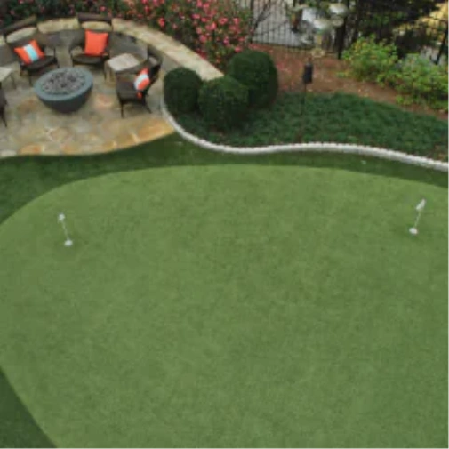 Synthetic Turf vs. Real Grass: Which Makes the Best Putting Green?