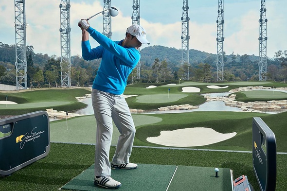 Golfer at Hong Kong Golf & Tennis Academy, Hong Kong