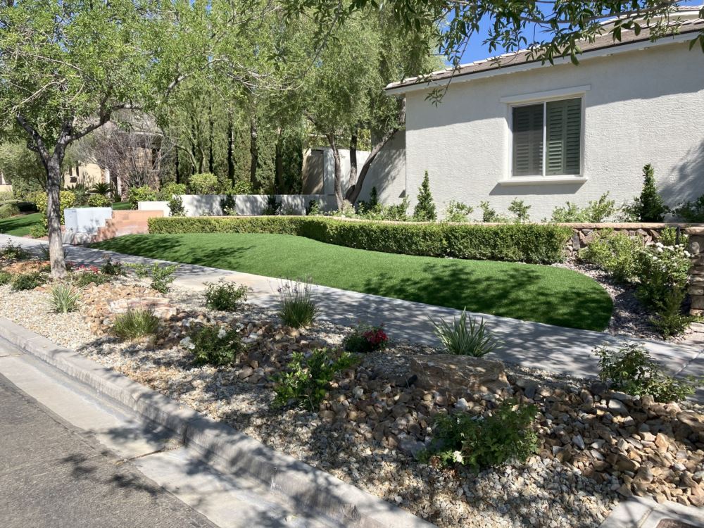 Phoenix golf green tee stations