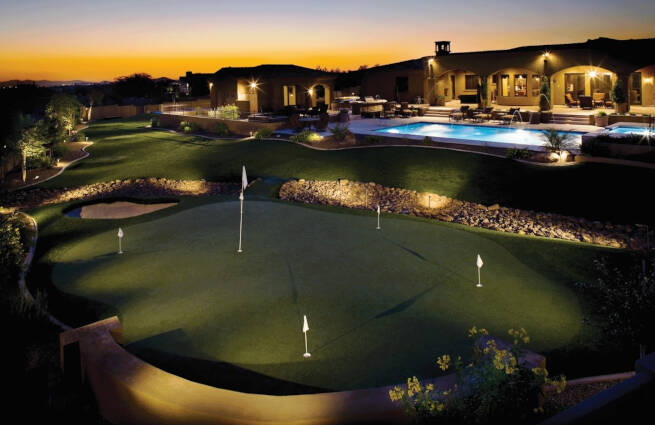 Backyard putting green